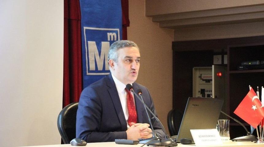 Artvin&rsquo;de &rsquo;yerel Y&ouml;netimlerde Sosyal Medya Hukuku Eğitim Semineri&rsquo; Verildi