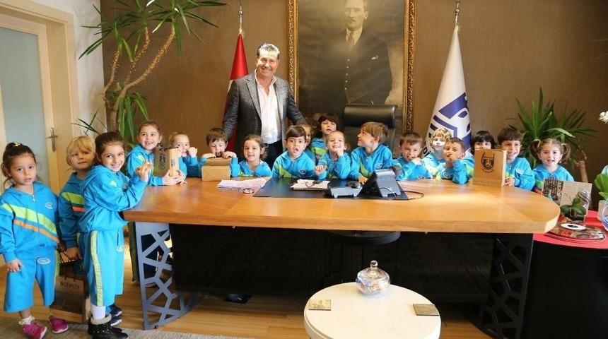 Minik &Ouml;ğrencilerden Başkan Kocadon&rsquo;a Ziyaret