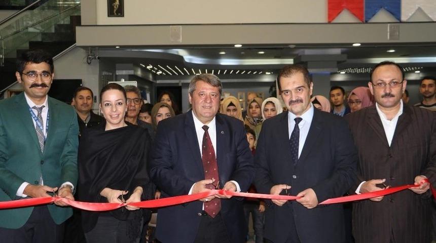 Yaşadıklarını &lsquo;&uuml;lkemizden Renkler&rsquo; İle &Ccedil;izdiler