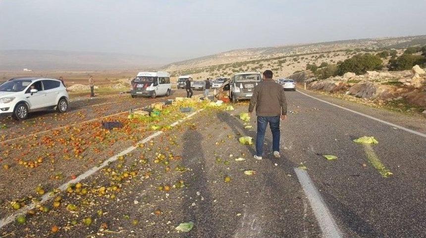 Kamyonetle Takla Atan Şof&ouml;r&uuml;n Burnu Bile Kanamadı