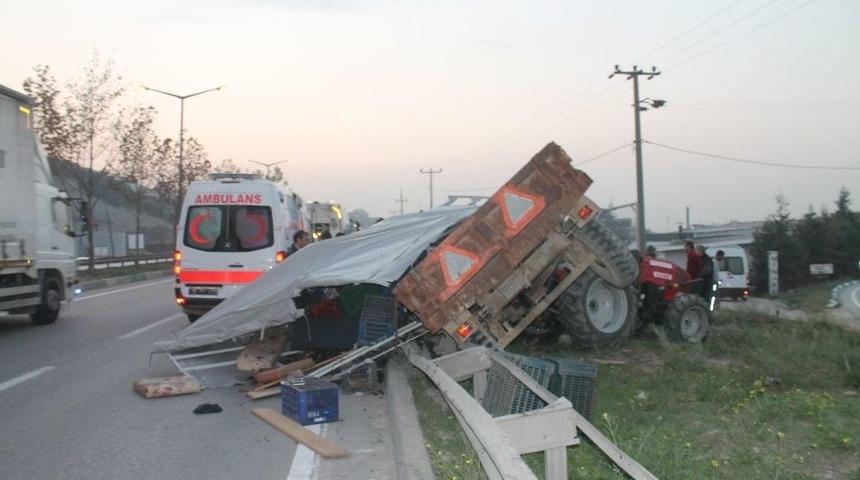 Bursa&rsquo;da Trakt&ouml;r Devrildi: 6 Yaralı