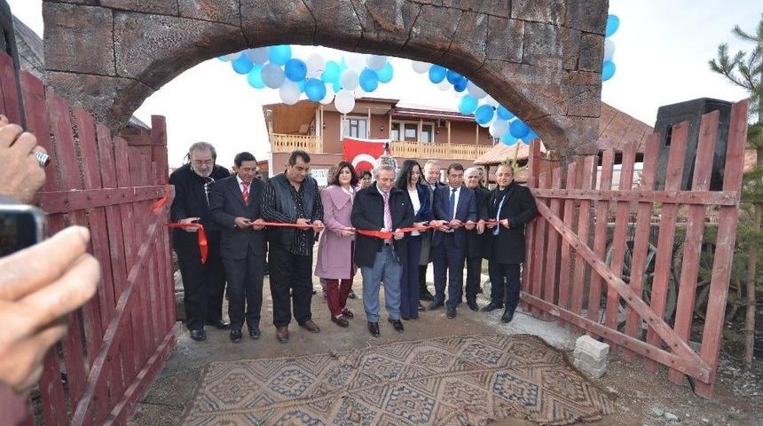 Sarıkamış K&uuml;lt&uuml;r Evi&rsquo;nin Yeni Binasında Hizmete Girdi