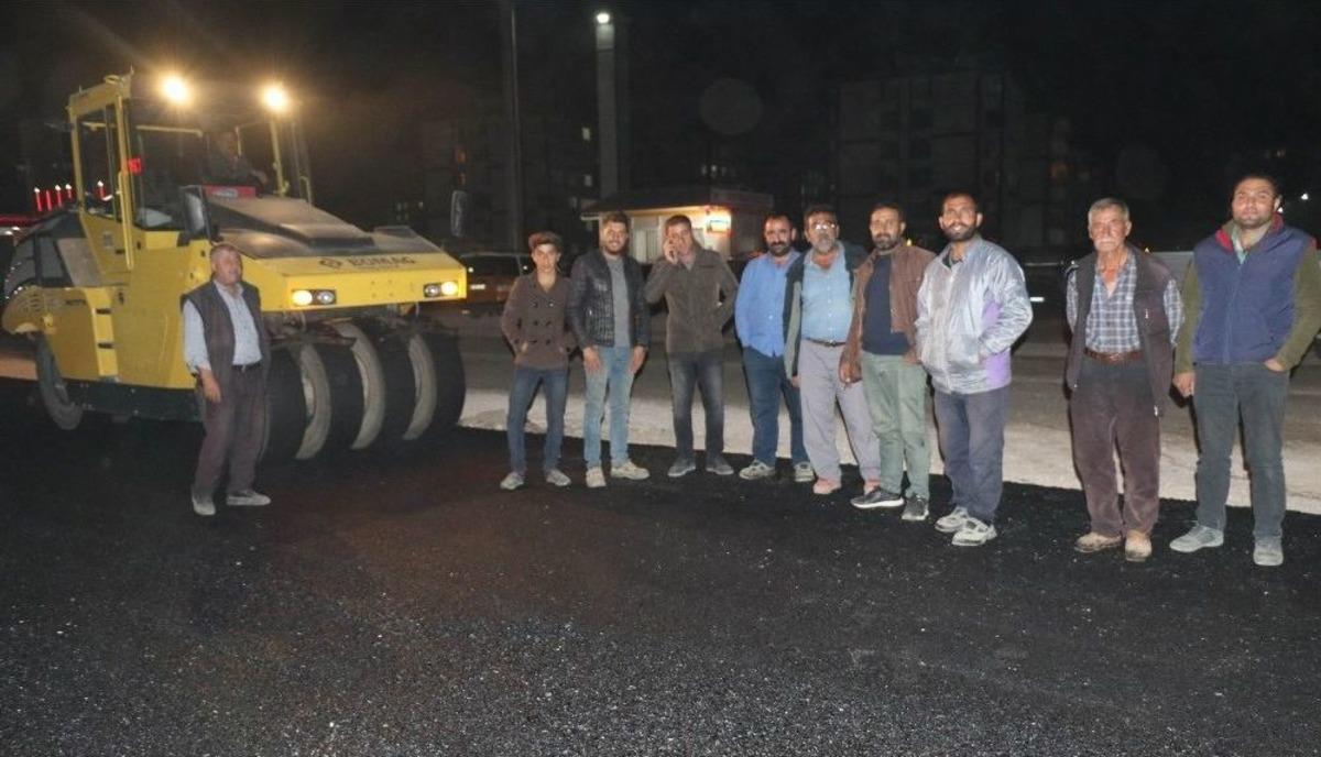 Hizmeti G&ouml;ren Vatandaşlar Sevin&ccedil;ten Kutlama Yaptı