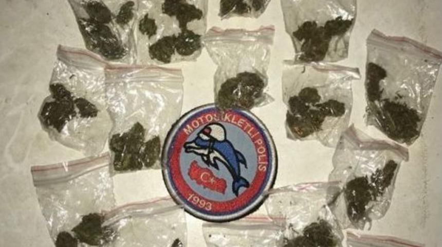 Yunus Ekipleri Zulada 19 Paket Esrar Ele Ge&ccedil;irdi