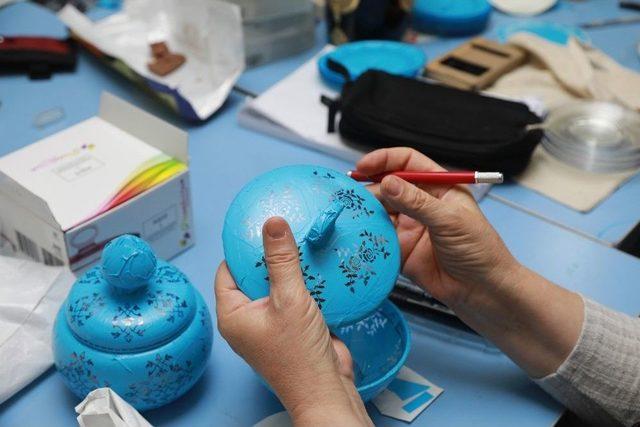 &Uuml;mraniye Belediyesi Camı Sanatla Buluşturuyor 1