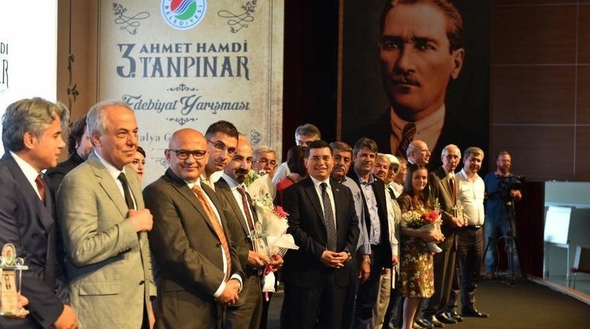 Ahmet Hamdi Tanpınar &Ouml;d&uuml;lleri Sahiplerini Buluyor