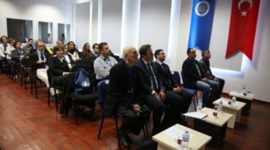 Urla&rsquo;da &rsquo;sualtı Bilim Ve Teknolojisi&rsquo; Masaya Yatırıldı