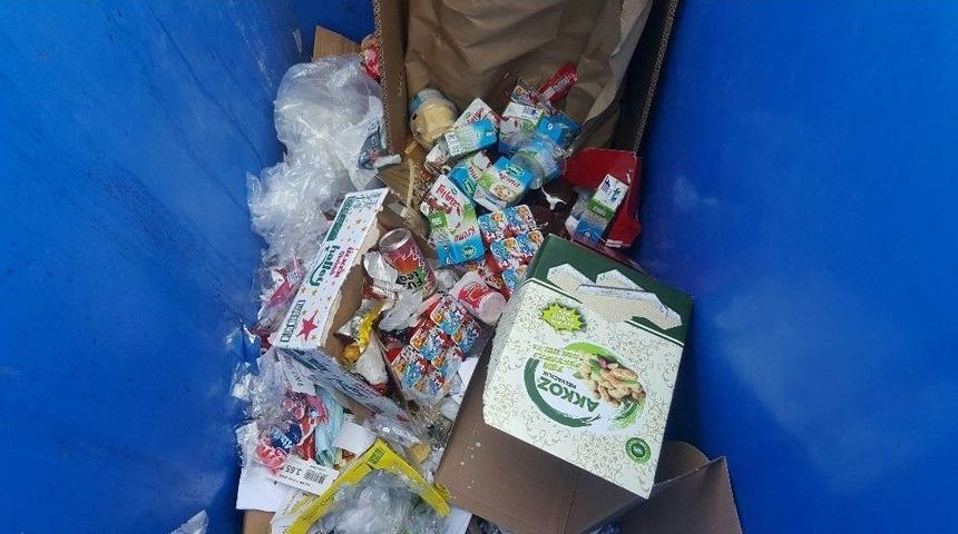 İzmit&rsquo;te Tarihi Ge&ccedil;miş &Uuml;r&uuml;nler İmha Edildi