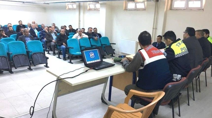 Sarıg&ouml;l&rsquo;de Okul Servis Şof&ouml;rlerine Eğitim Verildi