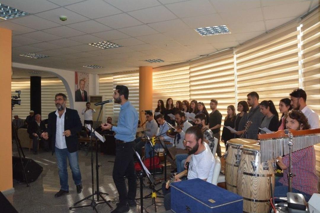 T&uuml;rk&uuml;lerle Muhabbet Konseri