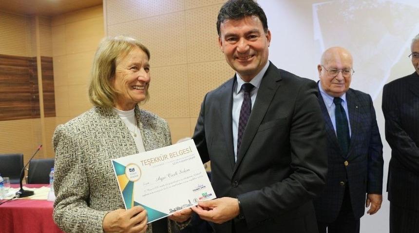 Germencik’te Uzun Yaşamın Sırları Konuşuldu