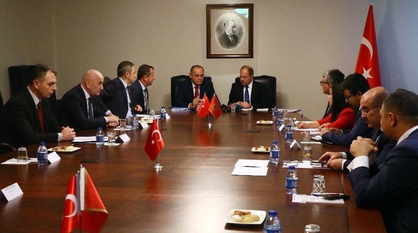 T&uuml;rkiye Ve Karadağ Ekonomik İlişkileri Masaya Yatırılacak