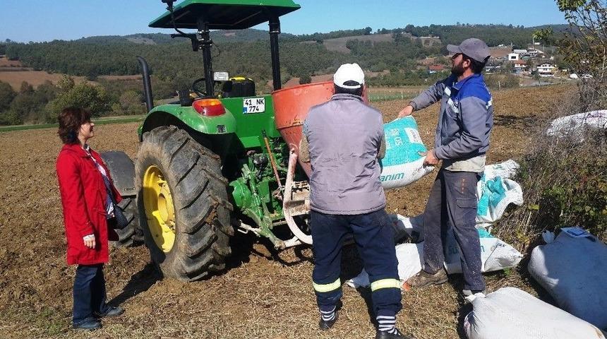 İzmit Belediyesi&rsquo;nin K&ouml;y Ziyaretleri Devam Ediyor
