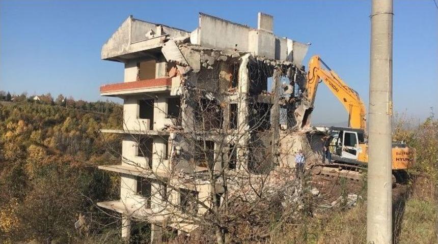 Kocaeli&rsquo;de Bir Yılda 177 Metruk Yapı Yıkıldı
