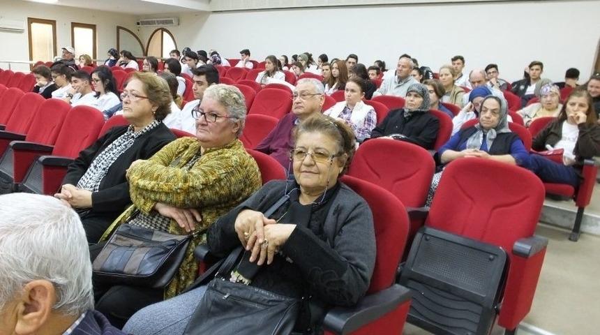 Burhaniye&rsquo;de Diyabet Semineri D&uuml;zenlendi