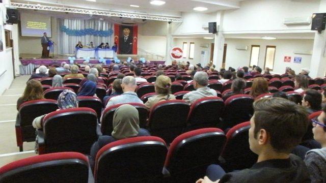 Burhaniye’de Diyabet Semineri Düzenlendi 1