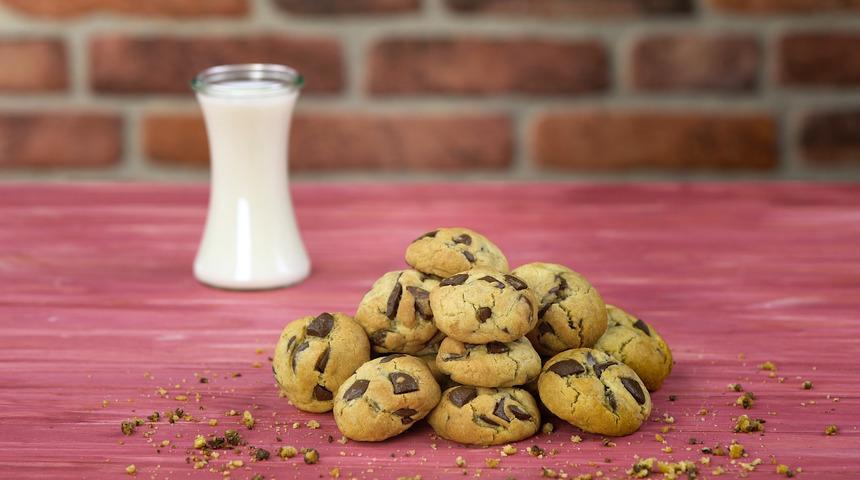 Çikolata Parçacıklı Kurabiye Tarifi