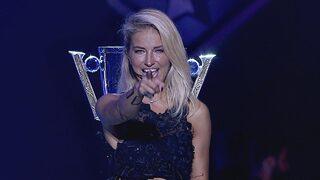 Burcu Esmersoy'dan League of Legends severleri heyecanlandıran paylaşım!