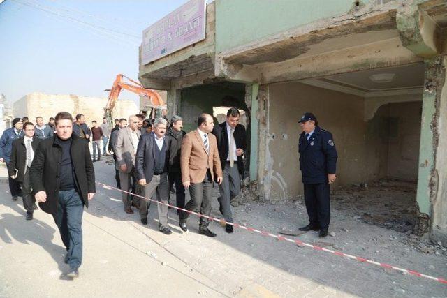 Ak&ccedil;akale Yolunda Yol Genişletme &Ccedil;alışmaları Başladı 1