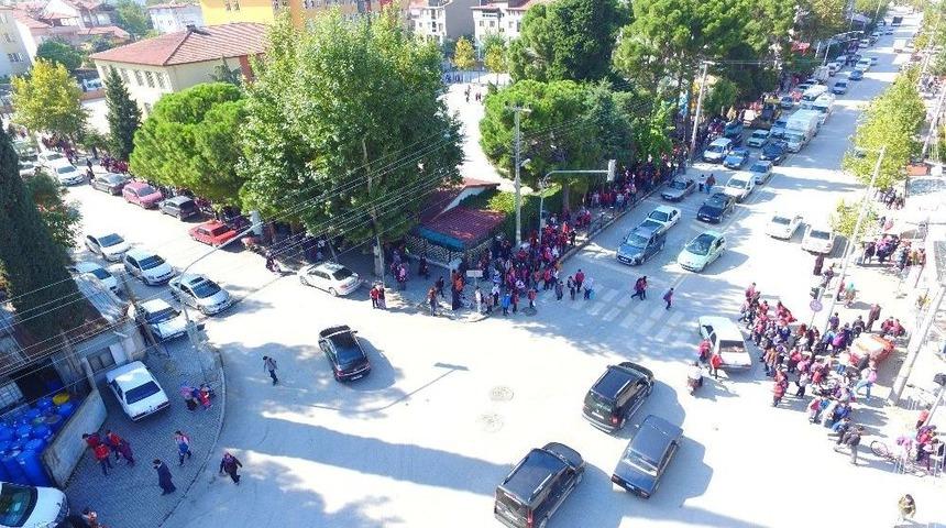 Derdini Resmi Yazıyla Anlatamayan Muhtar Drone&rsquo;la G&ouml;r&uuml;nt&uuml;ledi