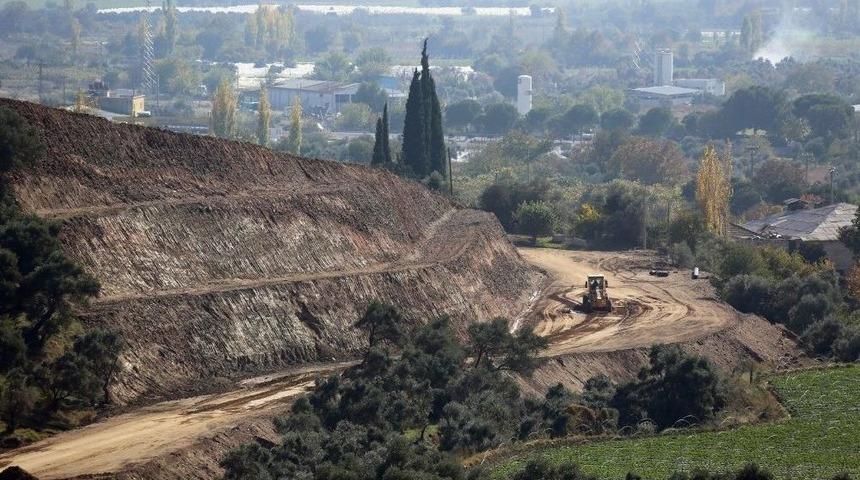 B&uuml;y&uuml;kşehir Kavaklı Yolunu Yeniliyor