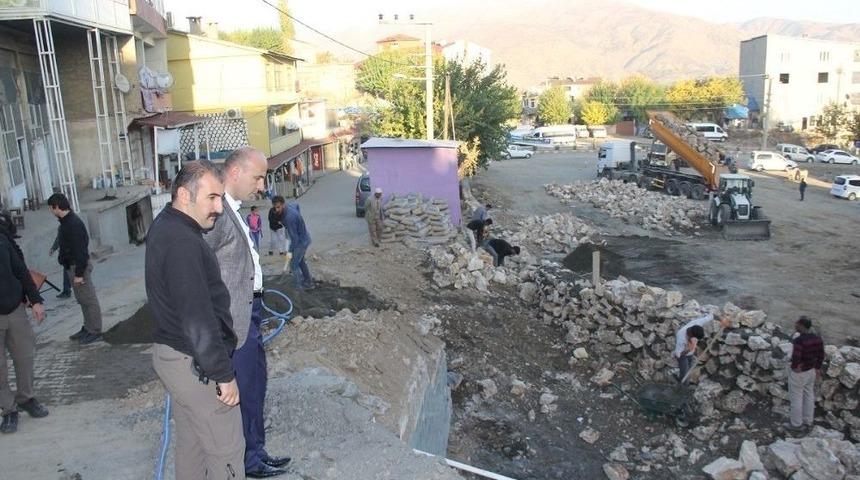 Kayyum Atanan Başkan D&uuml;lgeroğlu Yol Genişletme &Ccedil;alışmalarını İnceledi