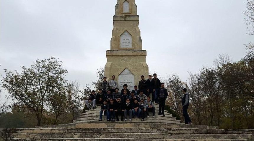 Gen&ccedil;ler, Tarihi Gezerek &Ouml;ğreniyor
