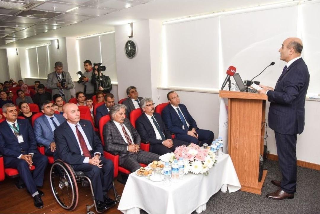 "korkmadan G&uuml;l&uuml;mse Projesi"nin A&ccedil;ılışı Ger&ccedil;ekleşti