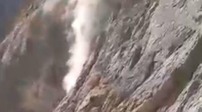 Mit Ve J&ouml;h Buldu, Helikopterler 4 Ter&ouml;risti Etkisiz Hale Getirdi