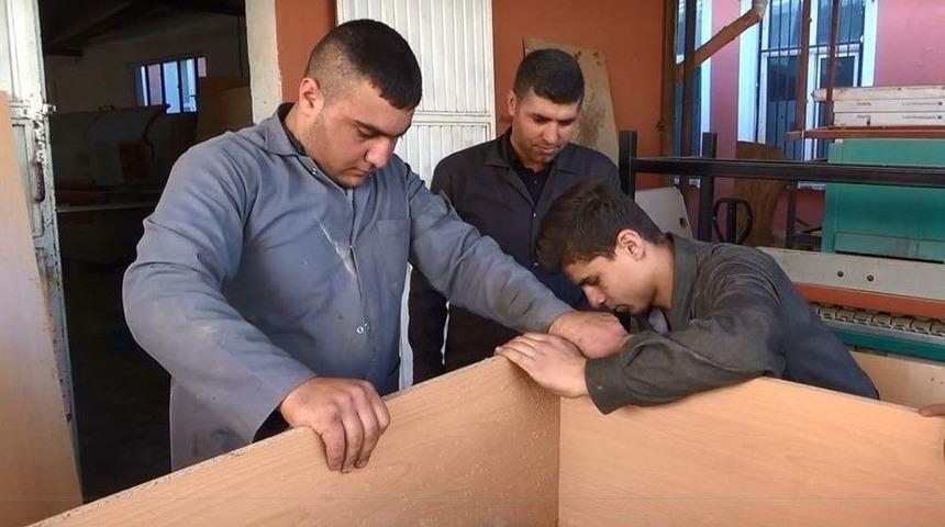 Bu Okuldan Mezun Olan Boşta Kalmıyor