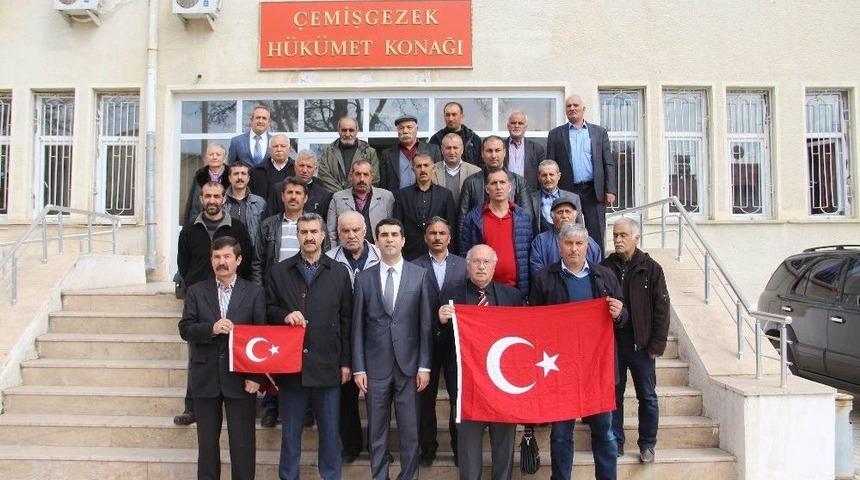 Tunceli&rsquo;de Muhtarlar Maaşını Mehmet&ccedil;ik&rsquo;e Bağışladı