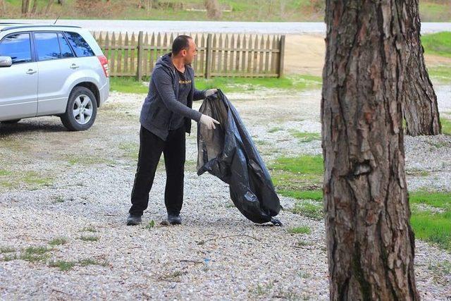 Kalkım Çevre Gönüllüleri Çevre Temizliğine Başladı