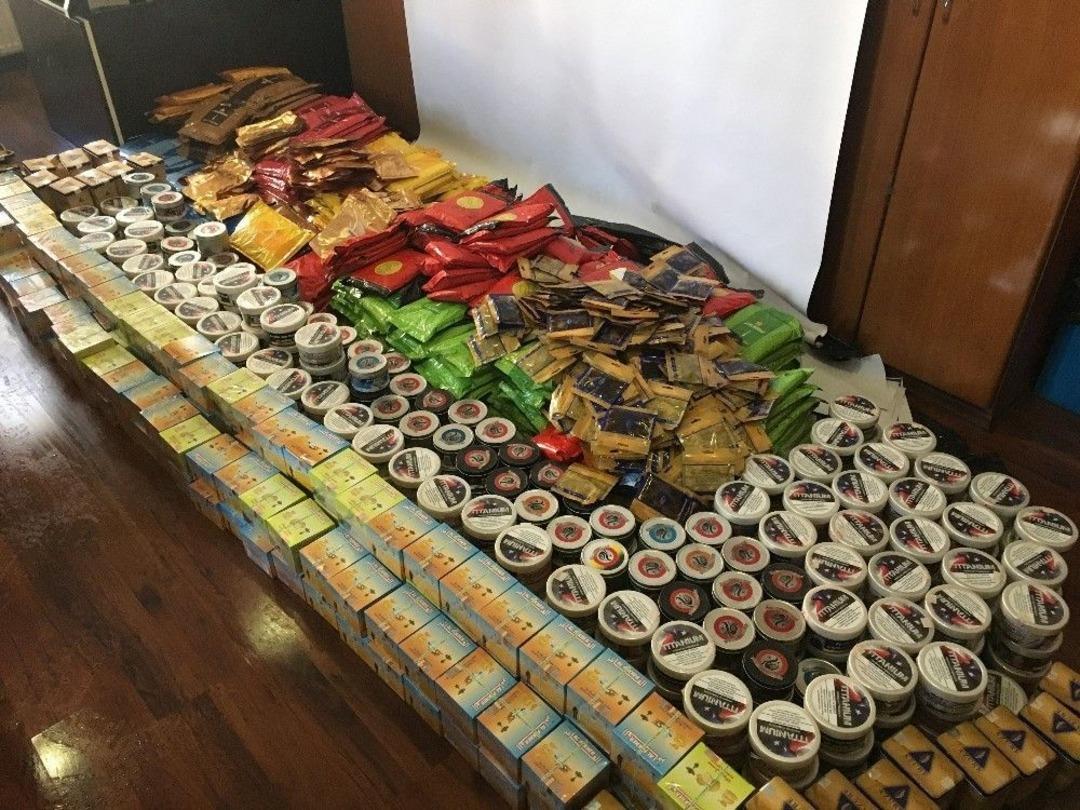 &Ccedil;ocuk Şube Ekipleri 980 Kilogram Ka&ccedil;ak Nargile T&uuml;t&uuml;n&uuml; Yakaladı