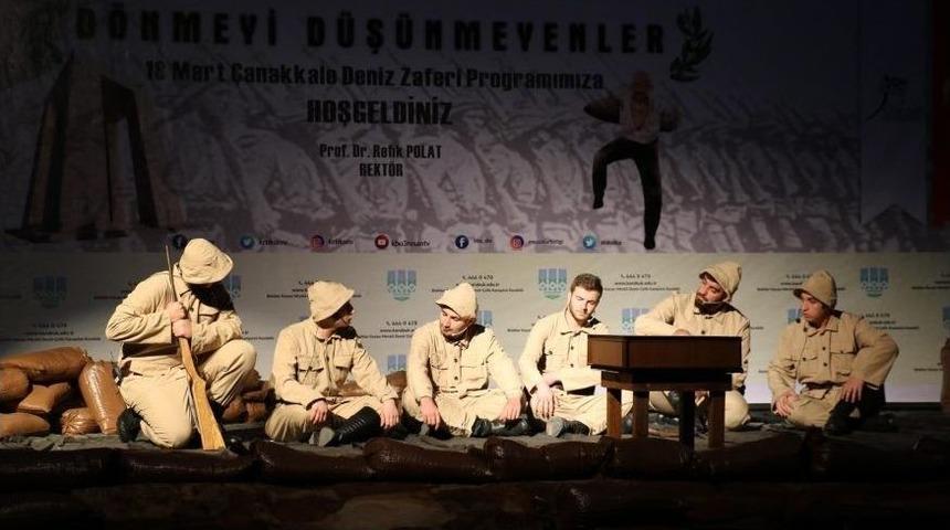 Kb&uuml;&rsquo;de &Ccedil;anakkale Kahramanlıkları Sahnelendi