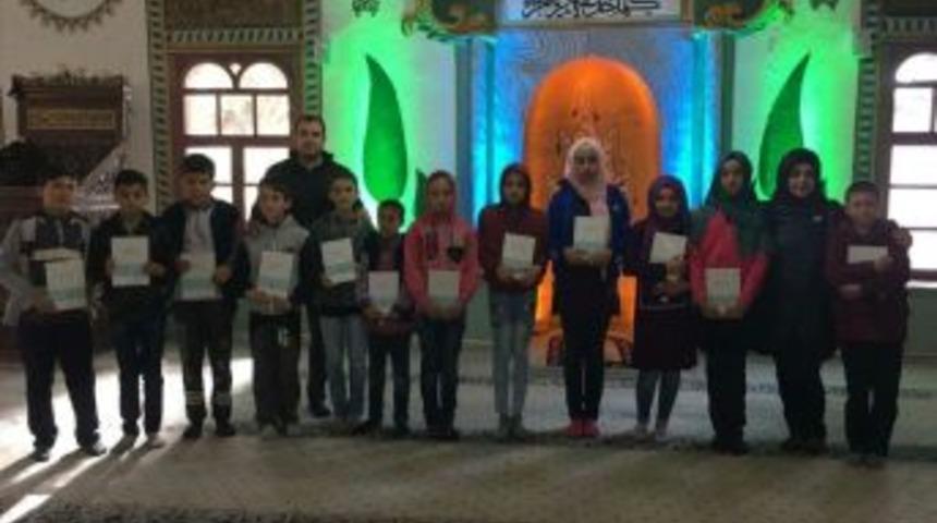 Şaphane&rsquo;de &Ouml;ğrencilerin Cami Ziyareti