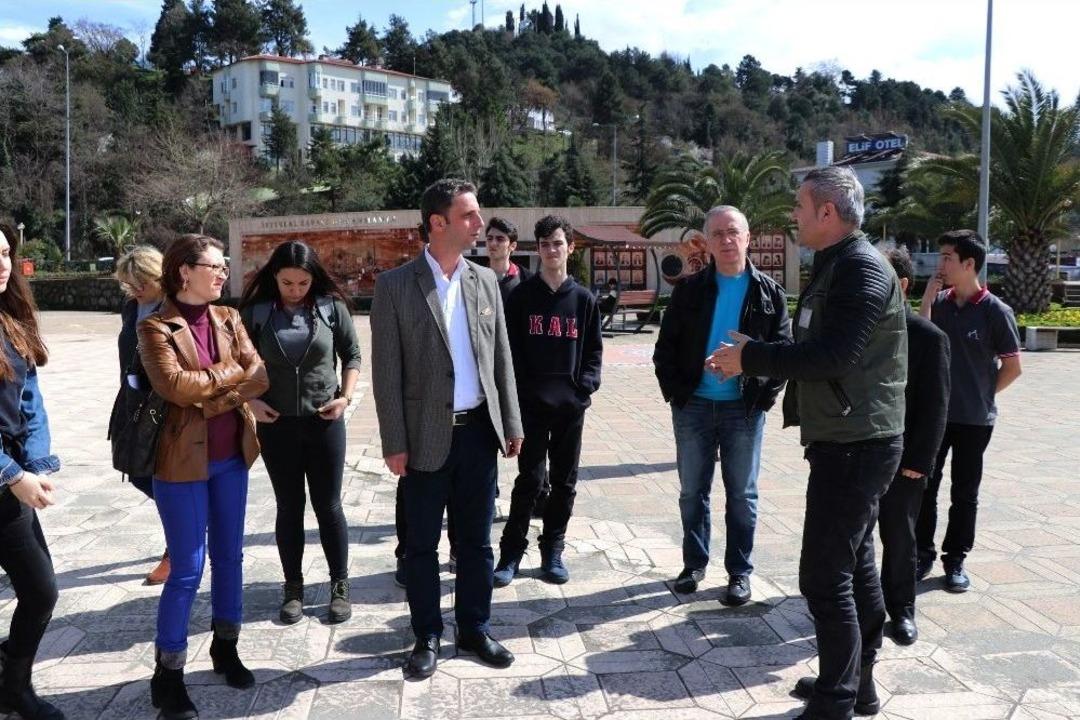 &Ouml;ğrenciler Alemdar Olayını M&uuml;ze Gemisi&rsquo;ni Gezerek &Ouml;ğrendiler