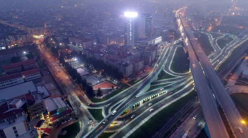 Başkan Erg&uuml;n&rsquo;den Devlet Bah&ccedil;eli Kavşağı&rsquo;na Yapılan Eleştirilere Yanıt