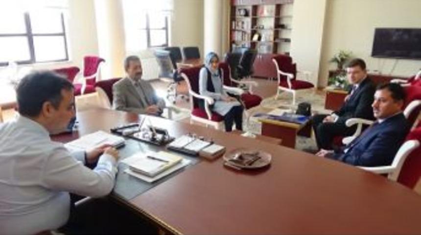 Kaymakamdan Halim&rsquo;den &Ouml;d&uuml;ll&uuml; &Ouml;ğretmenlere Destek S&ouml;z&uuml;