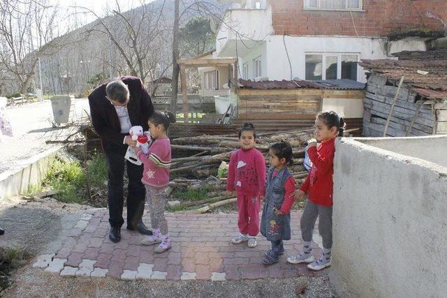 Başkan Duymuş’tan Suriyeli Aileyi Ziyaret