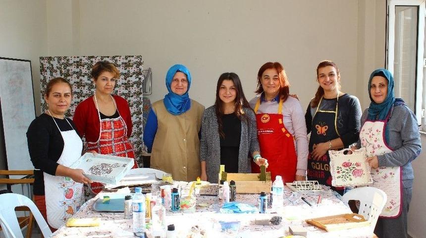 Eski Eşyalar Sanata Dönüşüyor