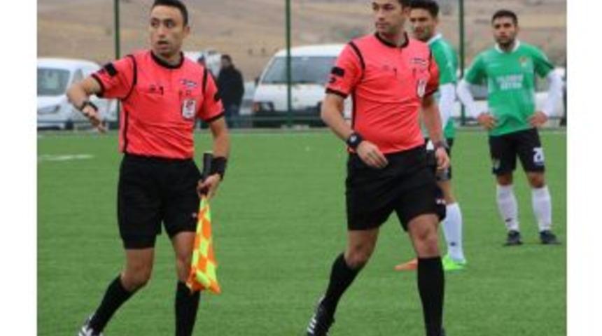 Hakemin Boğazını Sıkan Oyuncuya 16 Maç Ceza