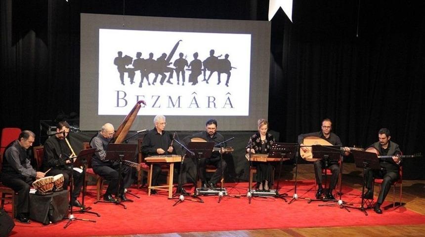 Bezmara Topluluğu Dinleyecilerin Beğenisini Kazandı