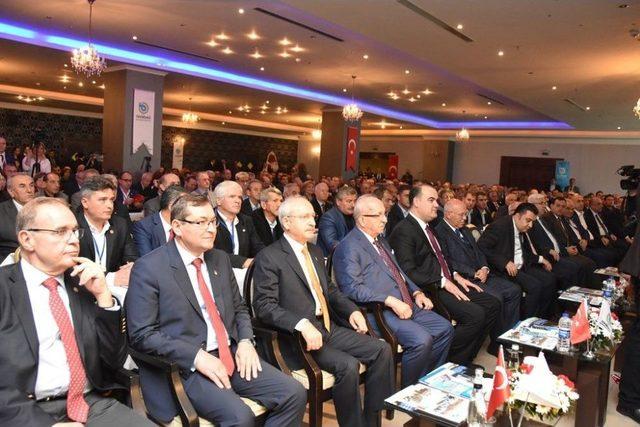 Tekirdağ Muhtarlar Çalıştayı Kemal Kılıçdaroğlu’nun Katılımı İle Gerçekleşti