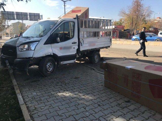 Muş’ta Zincirleme Kaza: 3 Yaralı 1