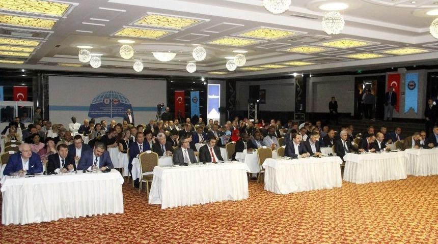 Sağlık Bakanlığı M&uuml;steşarı G&uuml;m&uuml;ş: "sağlıkta &Ouml;nemli Vizyon Değişimleri Oldu"