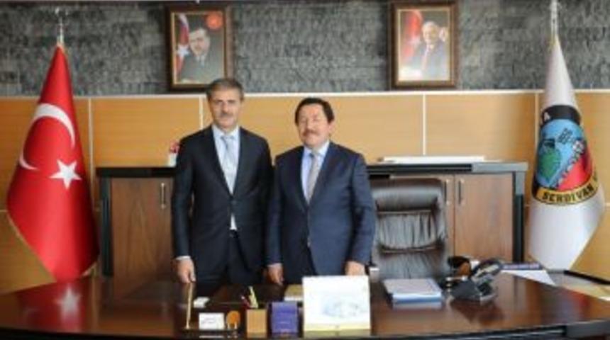 Vali Balkanlıoğlu&rsquo;ndan Başkan Alemdar&rsquo;a Taziye Ziyareti