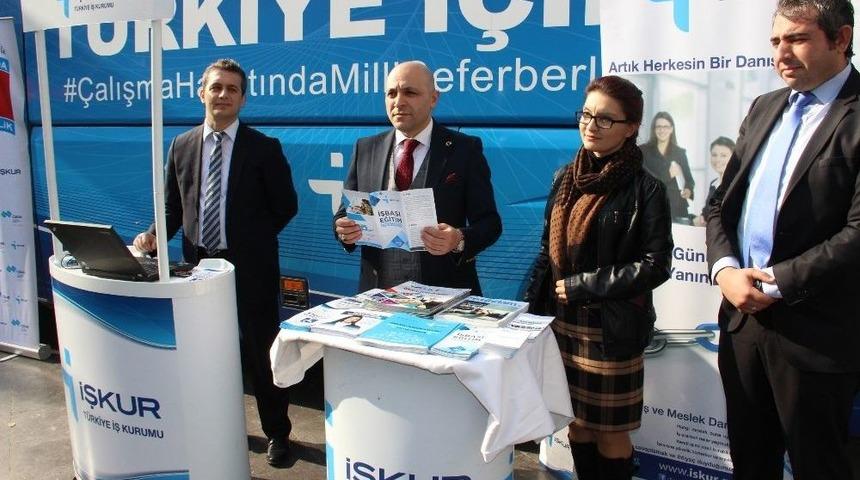 &lsquo;&ccedil;alışma Hayatında Milli Seferberlik&rsquo; Tırı 45&rsquo;inci Durağı Manisa&rsquo;da