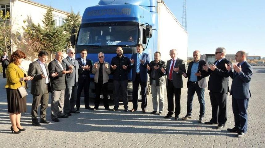 Karaman&rsquo;dan Suriye&rsquo;ye Bir Tır Dolusu Gıda Yardımı