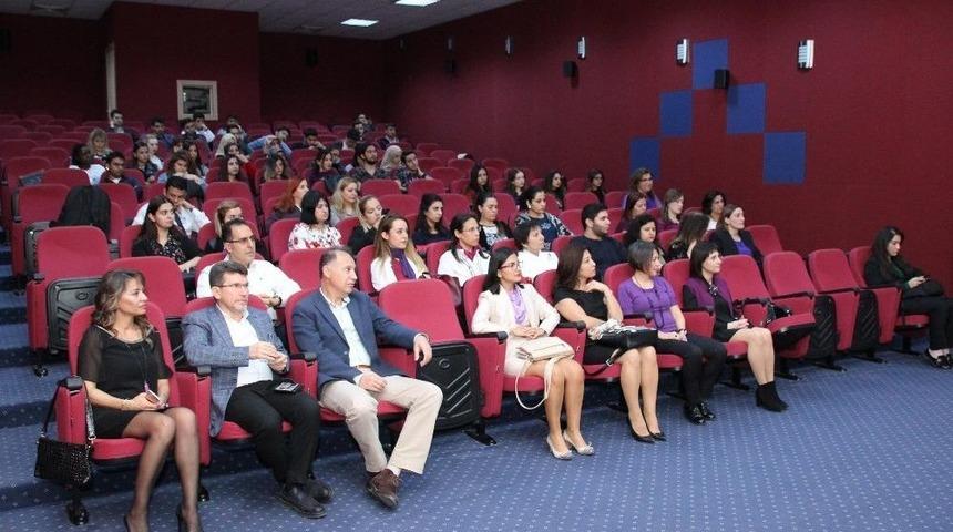 D&uuml;nya Premat&uuml;re G&uuml;n&uuml;&rsquo;nde Aceleci Bebekler Doktorlarıyla Buluştu