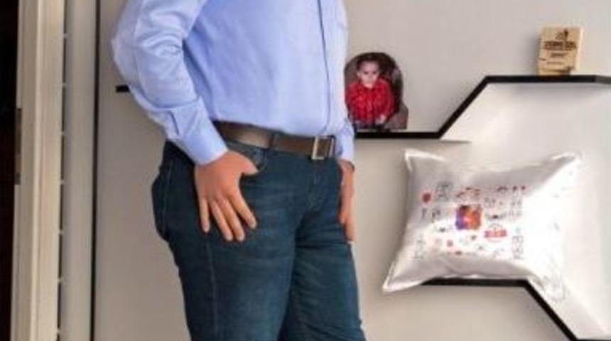 Midesine T&uuml;p Takıldı 1 Yılda 96 Kilo Verdi